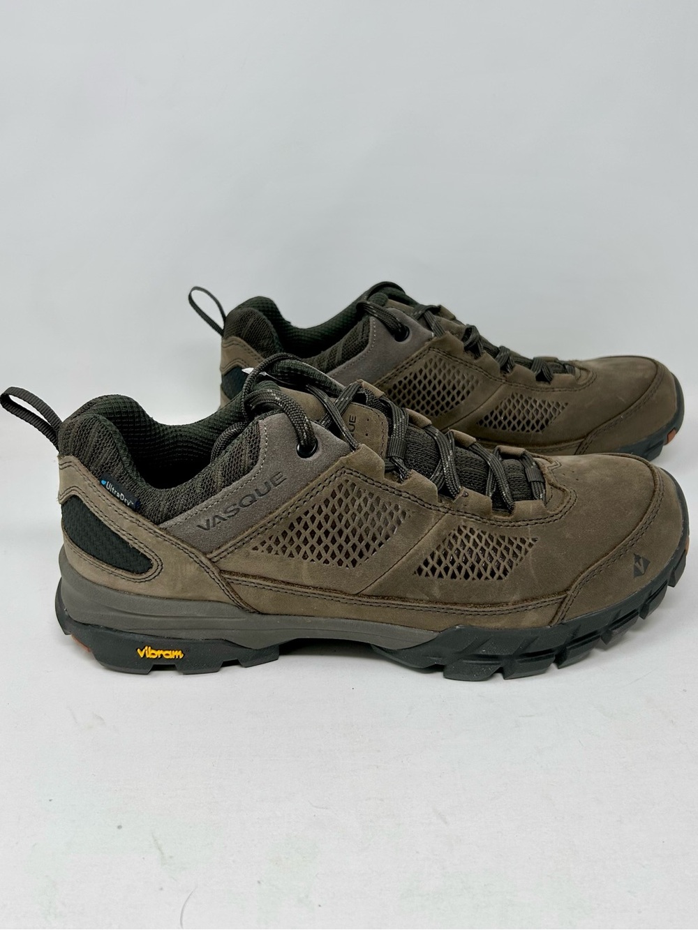 NEW Vasque 7364 Talus AT UltraDry Hiking Shoes Men's Size 11
